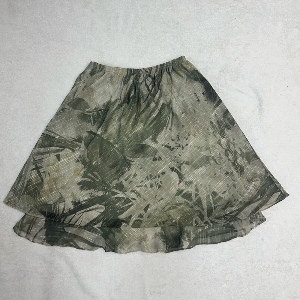 Elegant Green Patterned Skirt